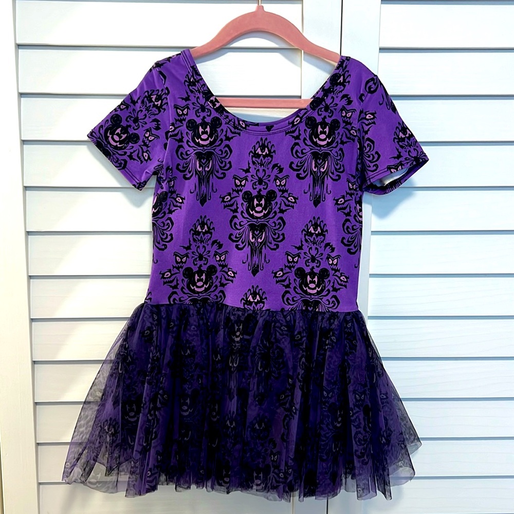 WRK Skirted Leo size 7/8 fits like 6T wore once excellent condition